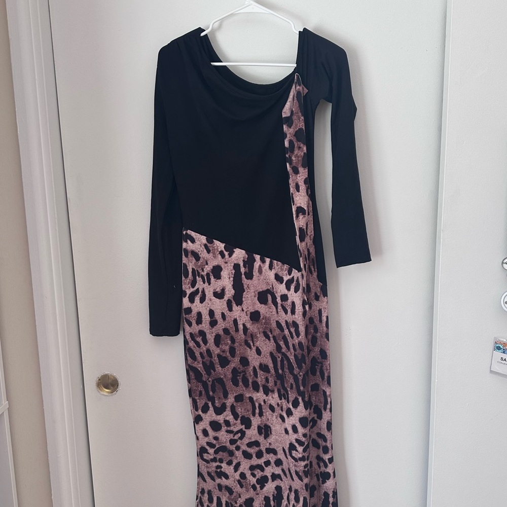 Elegant Black and Pink Leopard Print Dress